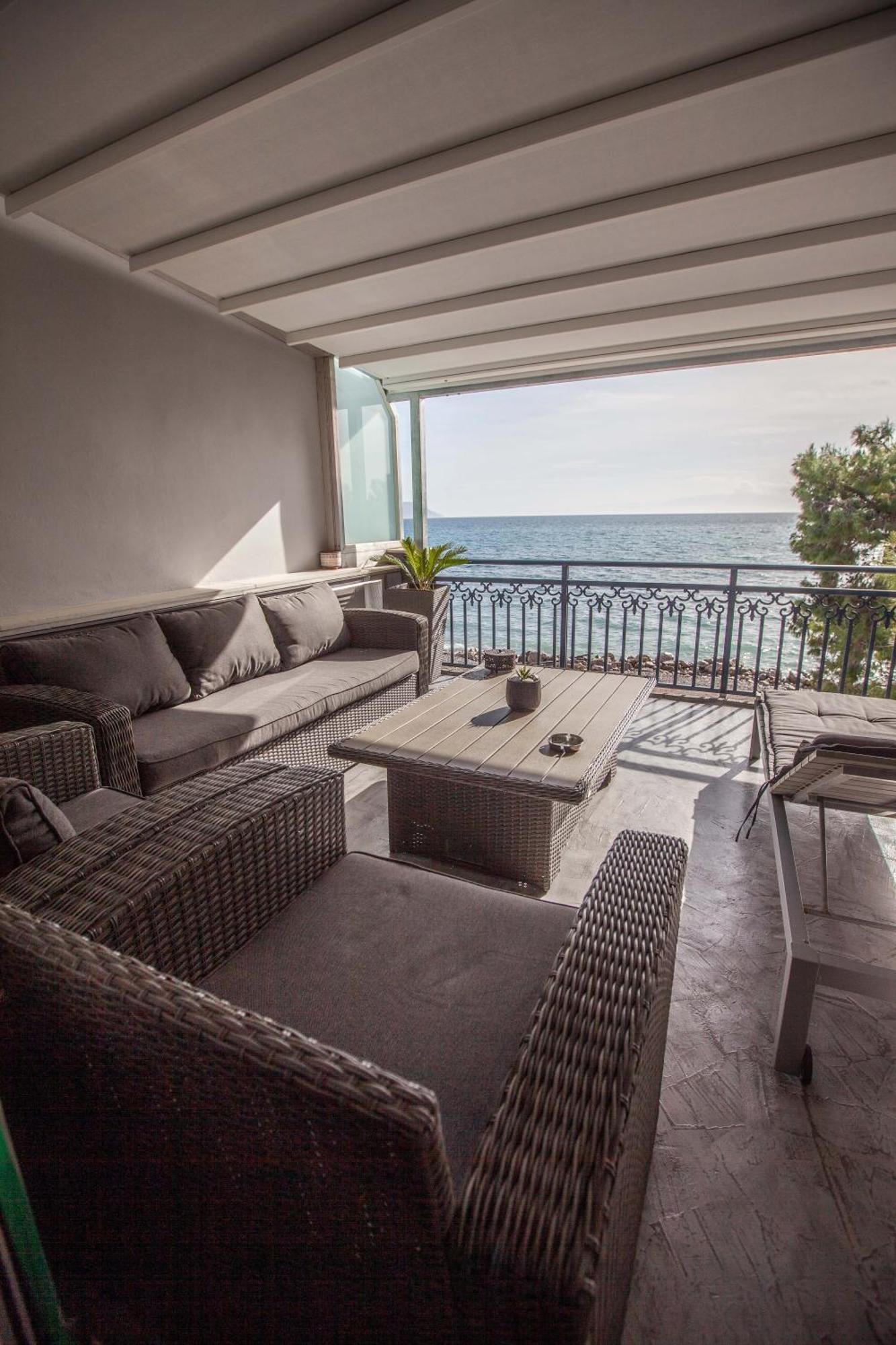 Kalafatis Apartment