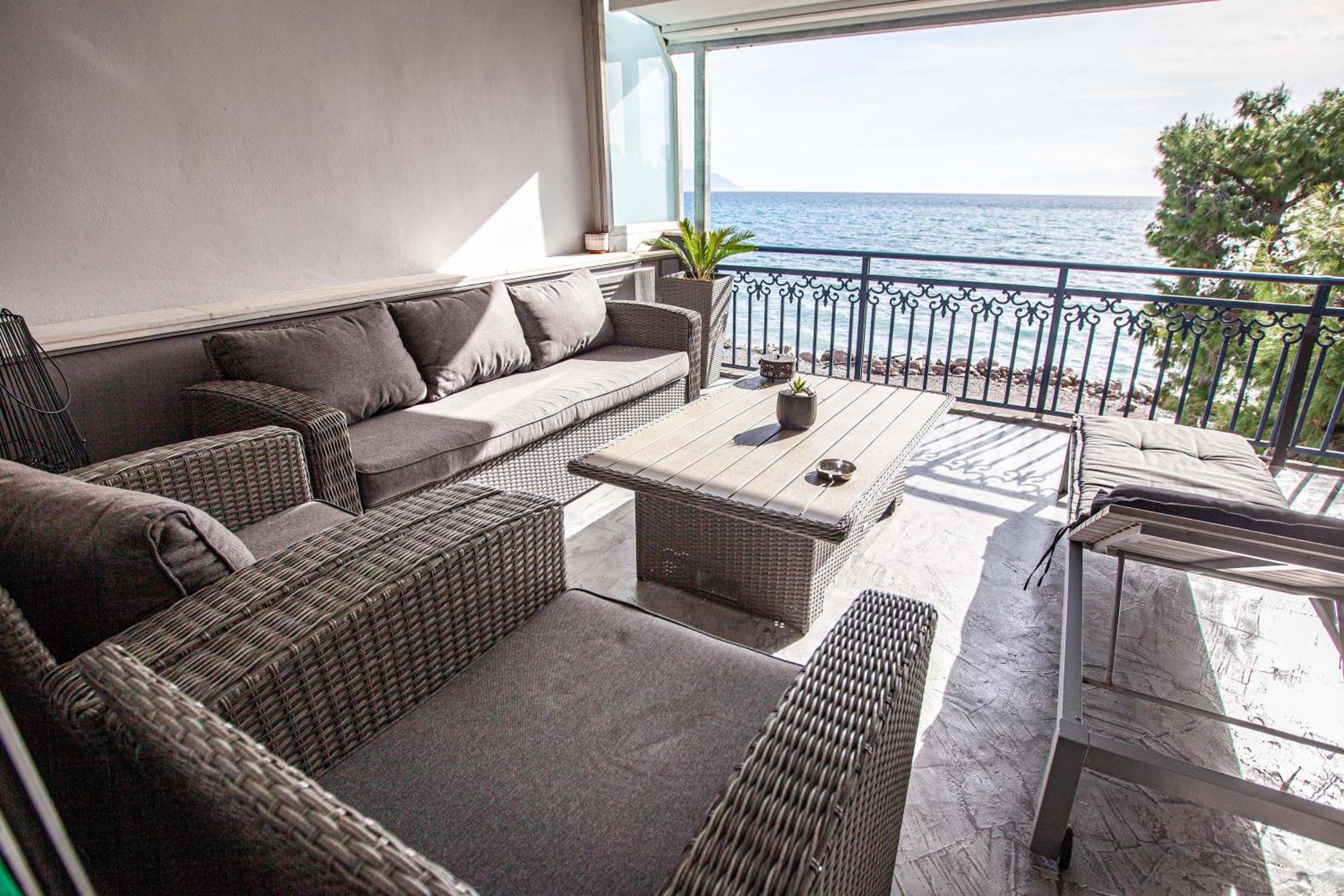 Apartment Kalafatis Itea